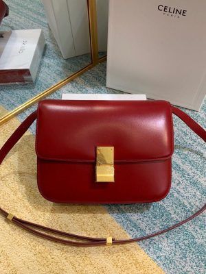 Celine  Classic Box calfskin Shoulder Bag