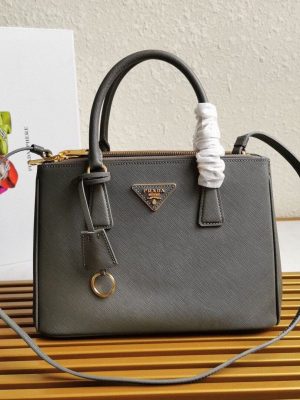 Medium Prada Galleria Saffiano leather bag