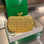 Bottega Veneta Knot