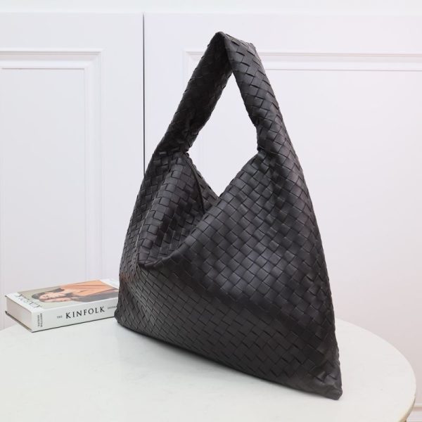 Bottega Veneta Large Hop Shoulder Bag -Chocolate