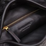 Bottega Veneta Large Hop Shoulder Bag -Chocolate