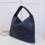 Bottega Veneta Large Hop Shoulder Bag-Navy blue