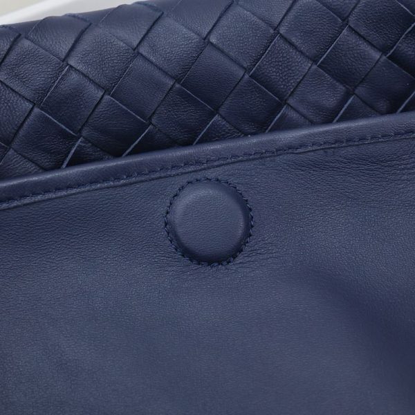 Bottega Veneta Large Hop Shoulder Bag-Navy blue