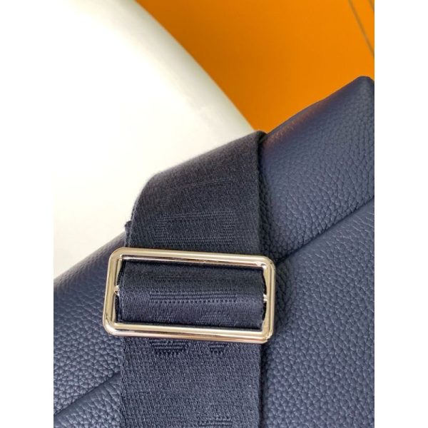 M22611 Fastline Messenger