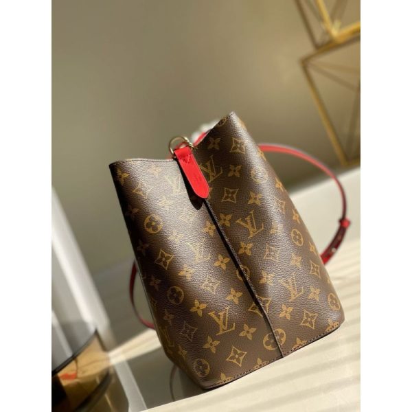 M44021 NéoNoé