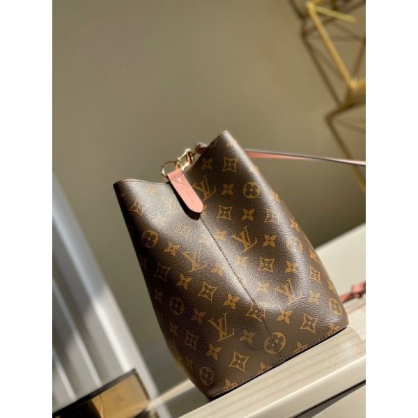 M44022 NéoNoé