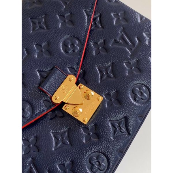 M44071 Pochette Metis
