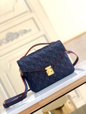 M44071 Pochette Metis