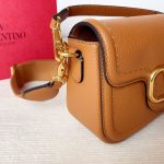 Garavani Alltime grainy calfskin shoulder bag