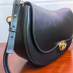 Garavani Ohval Medium soulder bag in Nappa leather